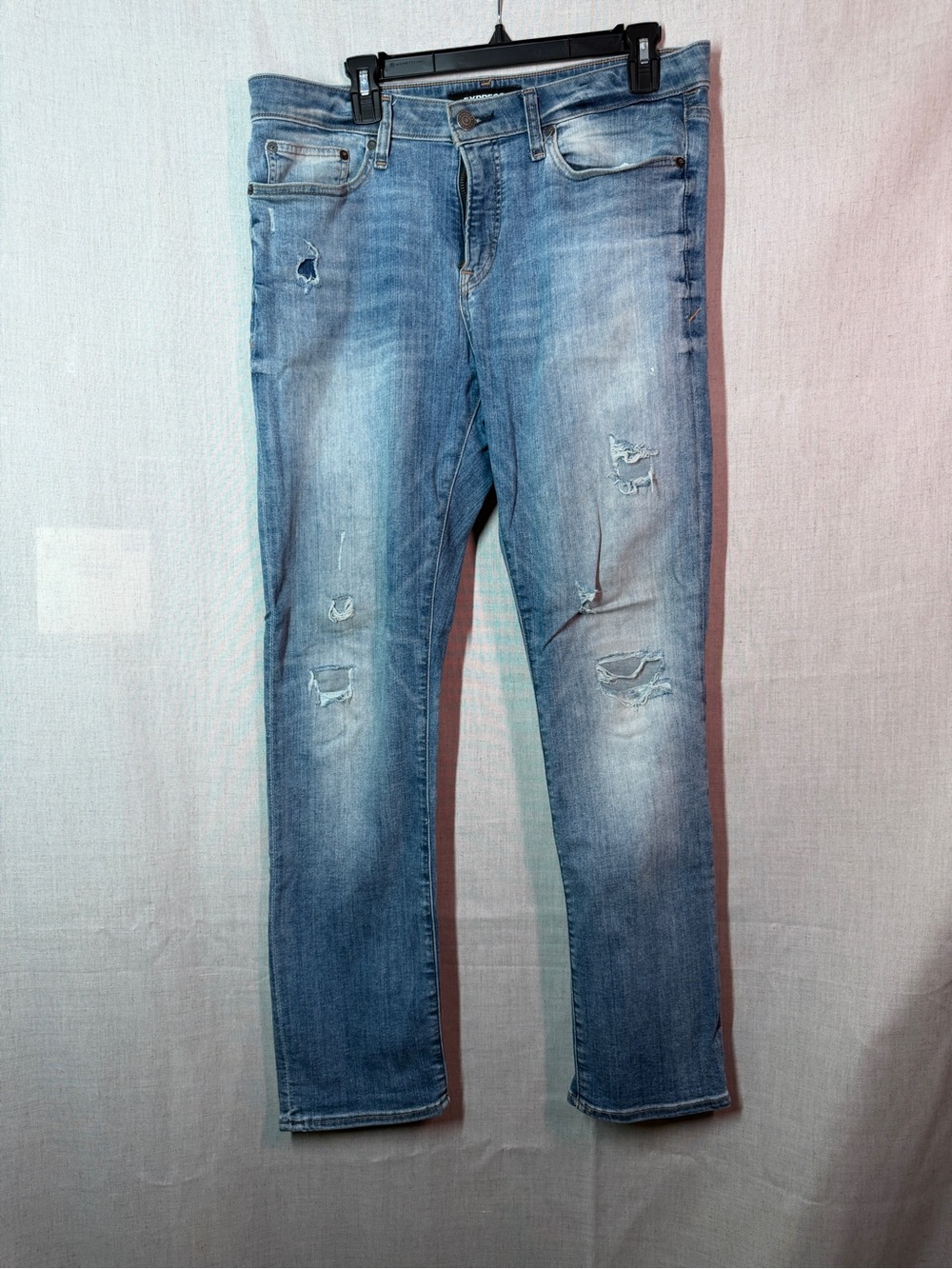 Express Men's Light Blue Slim skinny Jeans with Distressed Details